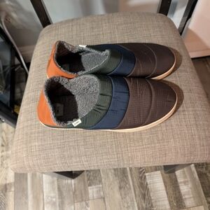 TOMS Men's Multicolor Slip-On Shoes